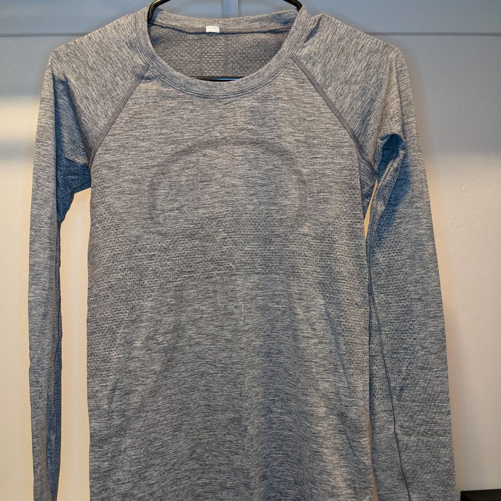 Lululemon SWIFTLY TECH long-sleeved shirt Sz 6